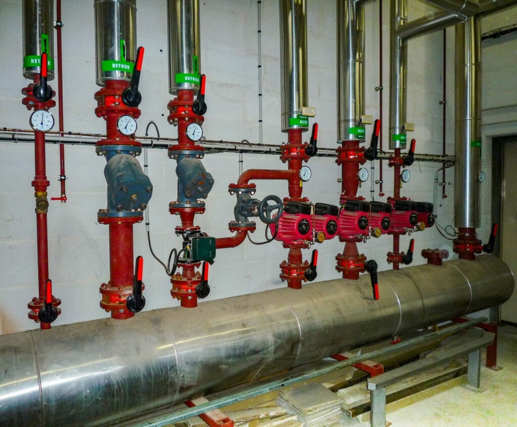 Un circuit de chauffage sans boues et un circuit qui permet d’économiser l'énergie car les échanges de chaleurs sont optimisé.